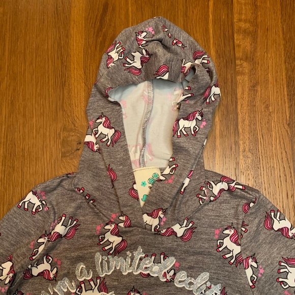 LILY BLEU Girls Soft Unicorn Top Shirt 4 4T Grey Pink Unicorns Knot Hood Girl - Picture 4 of 9